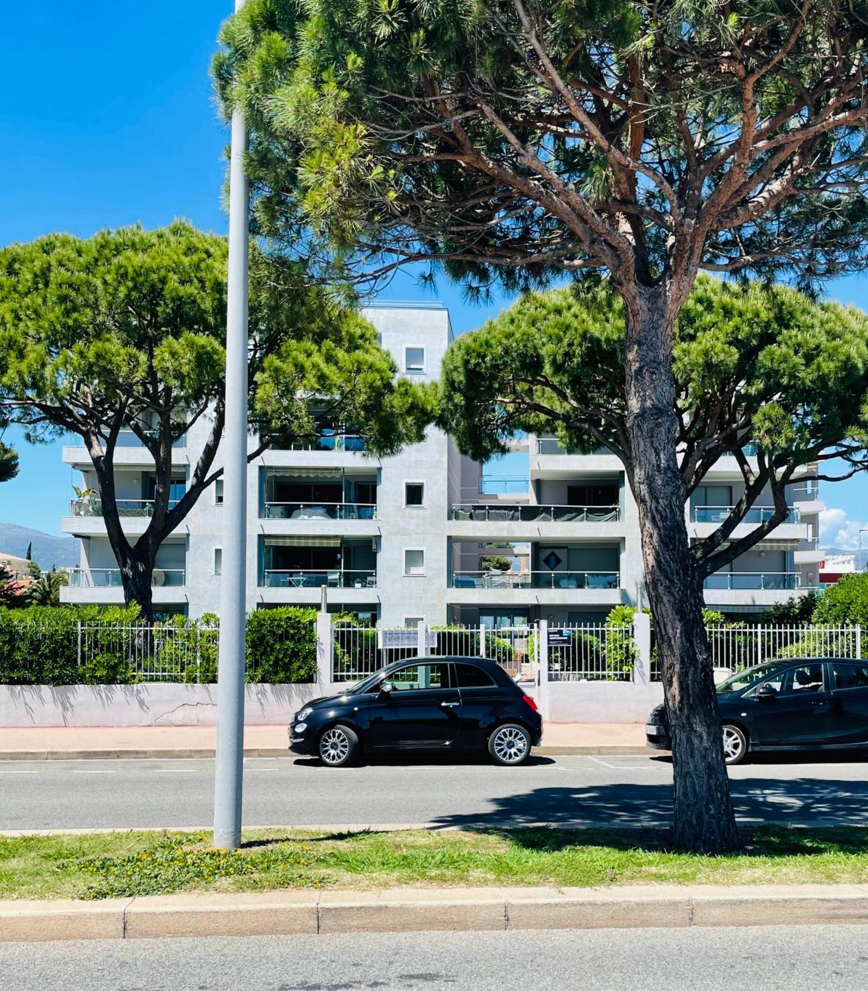 Cocon Douillet Face A La Mer De Cagnes Sur Mer Exterior photo